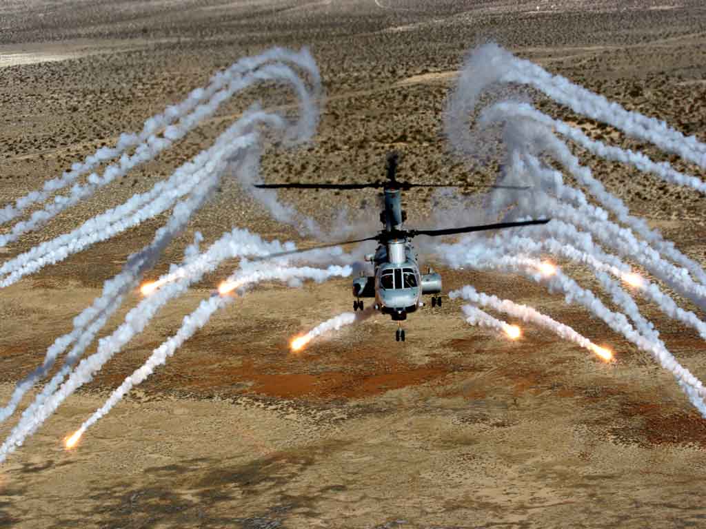 Picture Gallery: Download Boeing AH 64 Apache HD Wallpaper