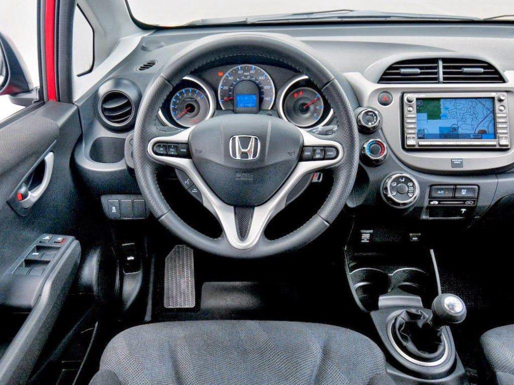 Honda Jazz 2016 HD Car Wallpaper ! Car Wallpaper HD