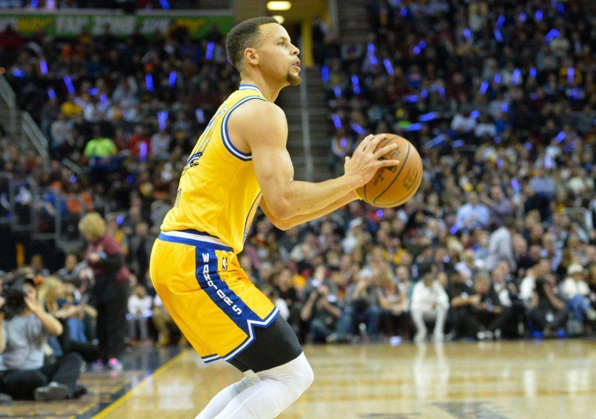 Stephen Curry not only eyeing wins record