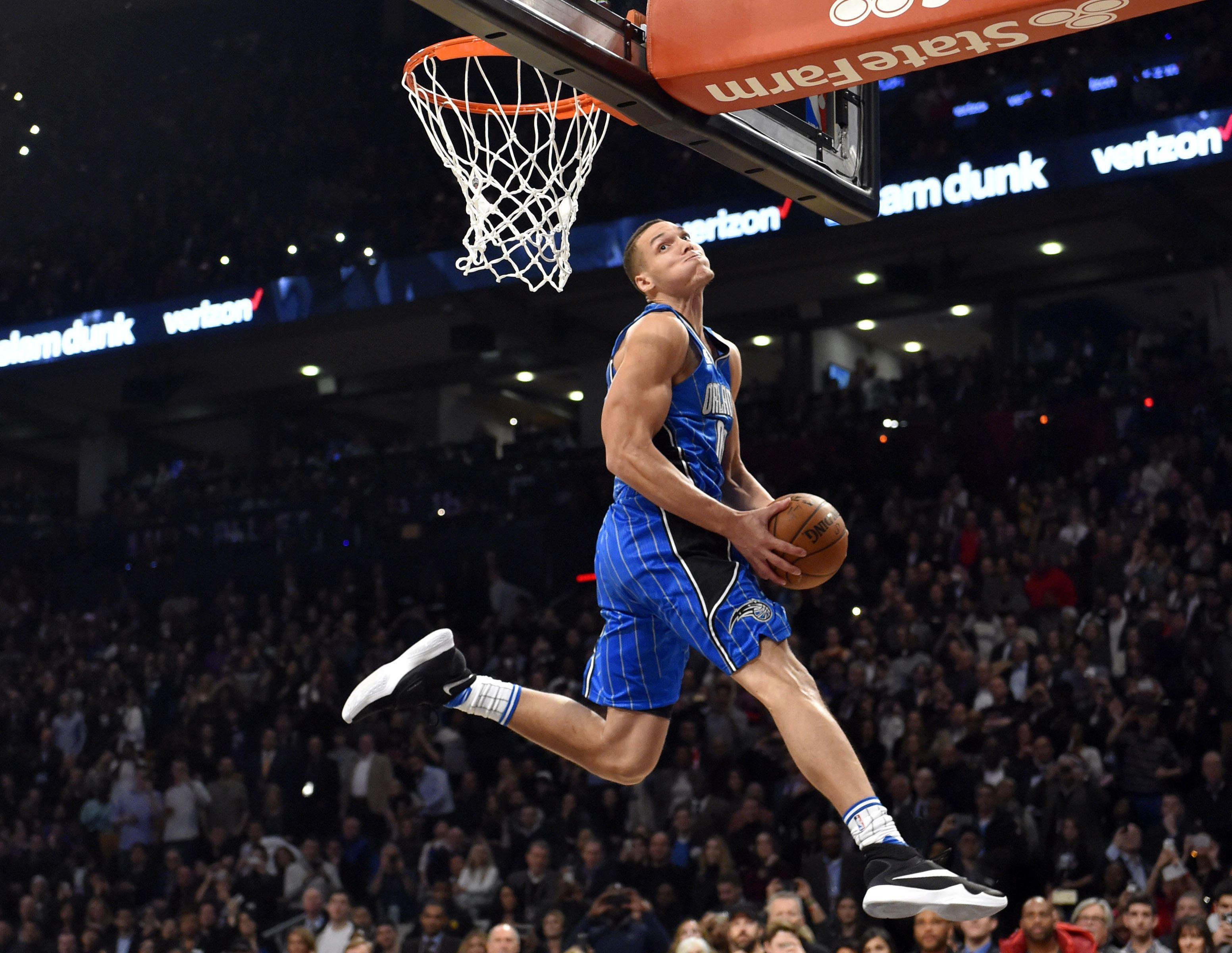 The 2016 NBA Dunk Contest in 7 astonishing photo