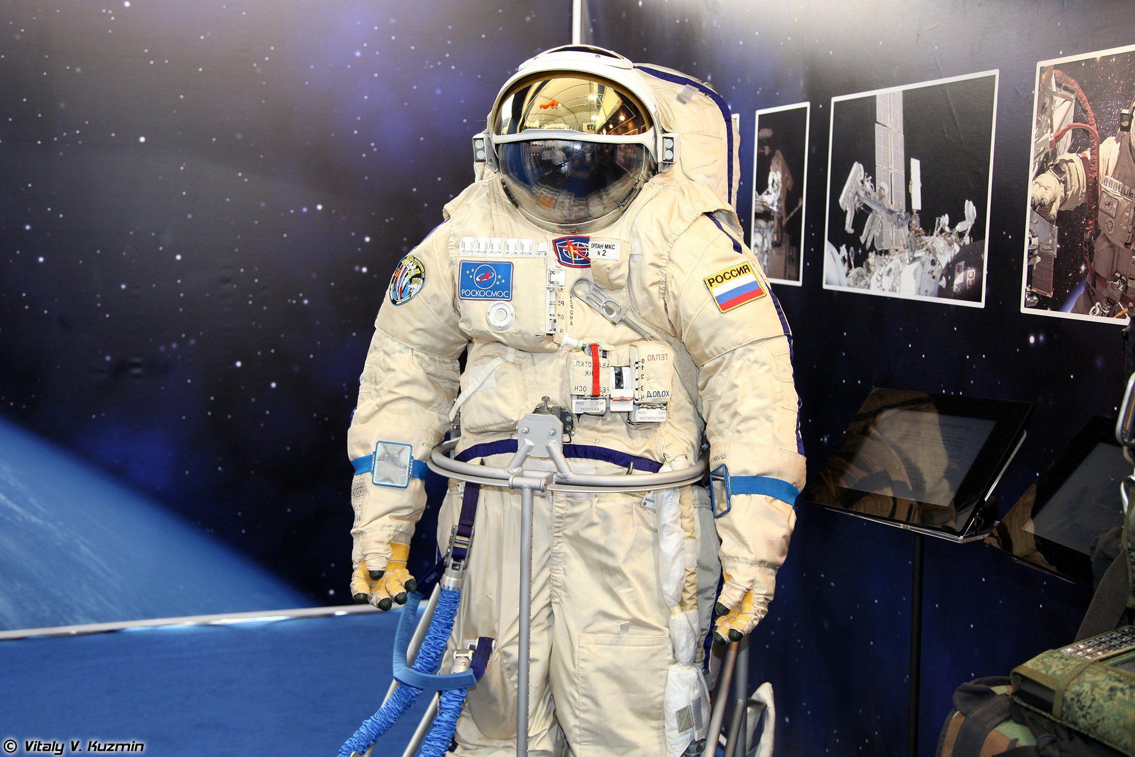 Russian space cccp urrs soviet maks 2013 cosmonaut astronaut