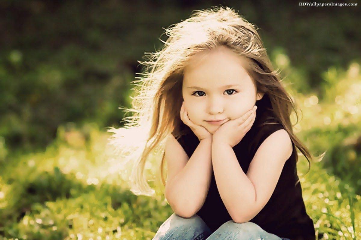 Cute Baby Girls Wallpaper HD Picture