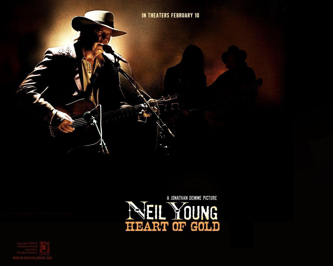 Neil Young Young in Neil Young: Heart of Gold Wallpaper 2