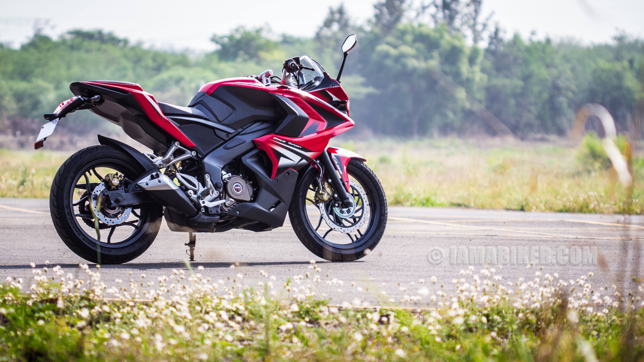 Pulsar RS 200 HD wallpaper red ABS