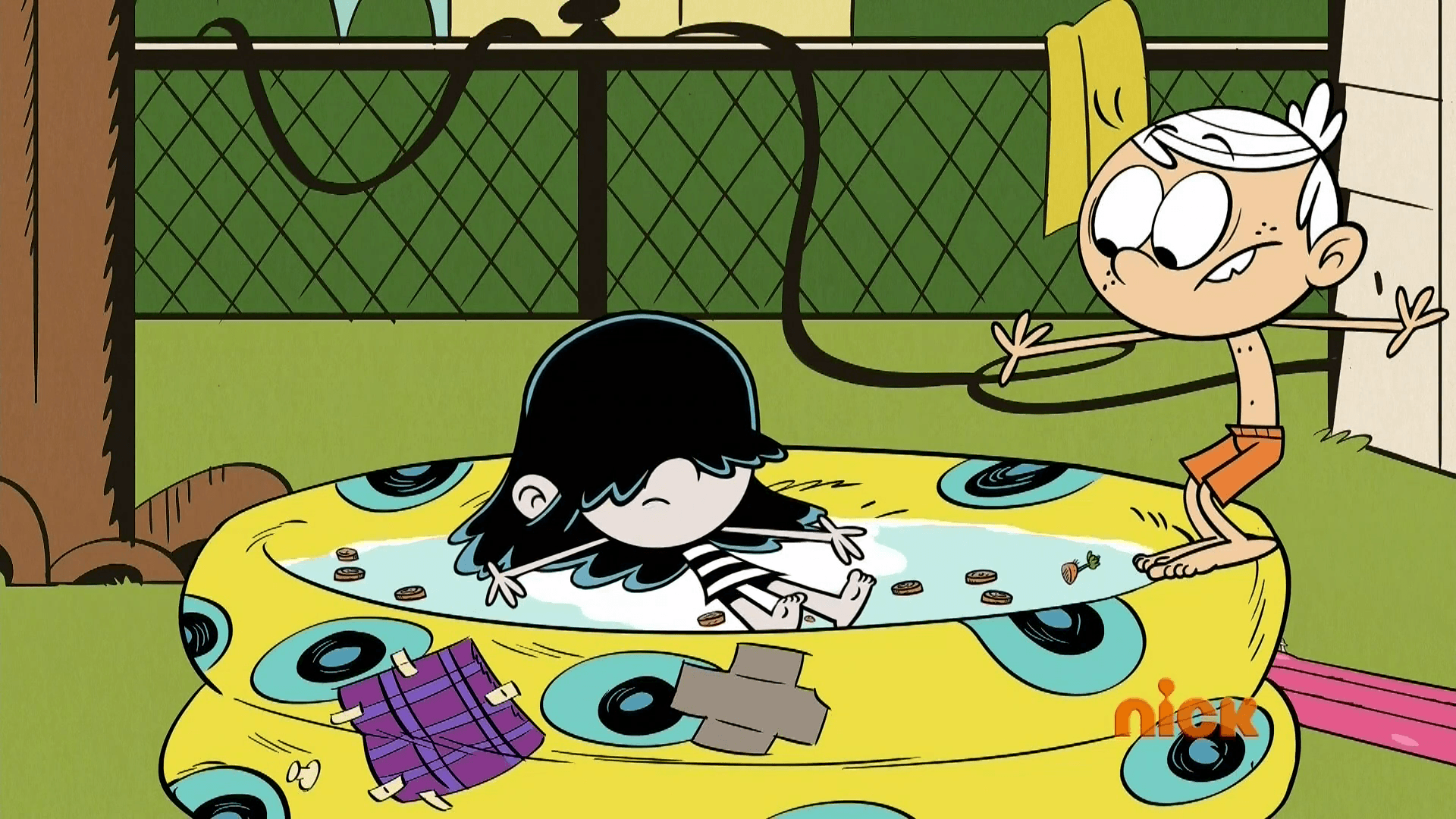 Lucy and Lincoln at the pool. The Loud House
