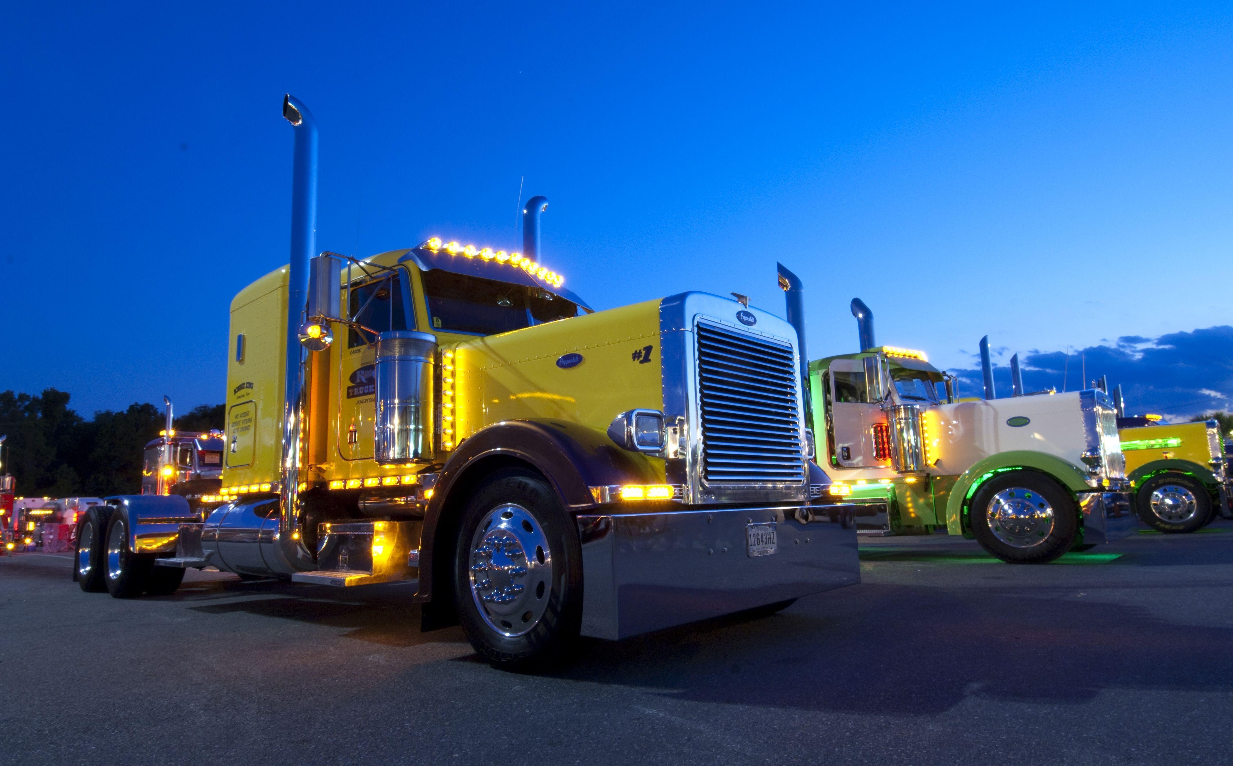 Peterbilt HD Wallpaper and Background Image
