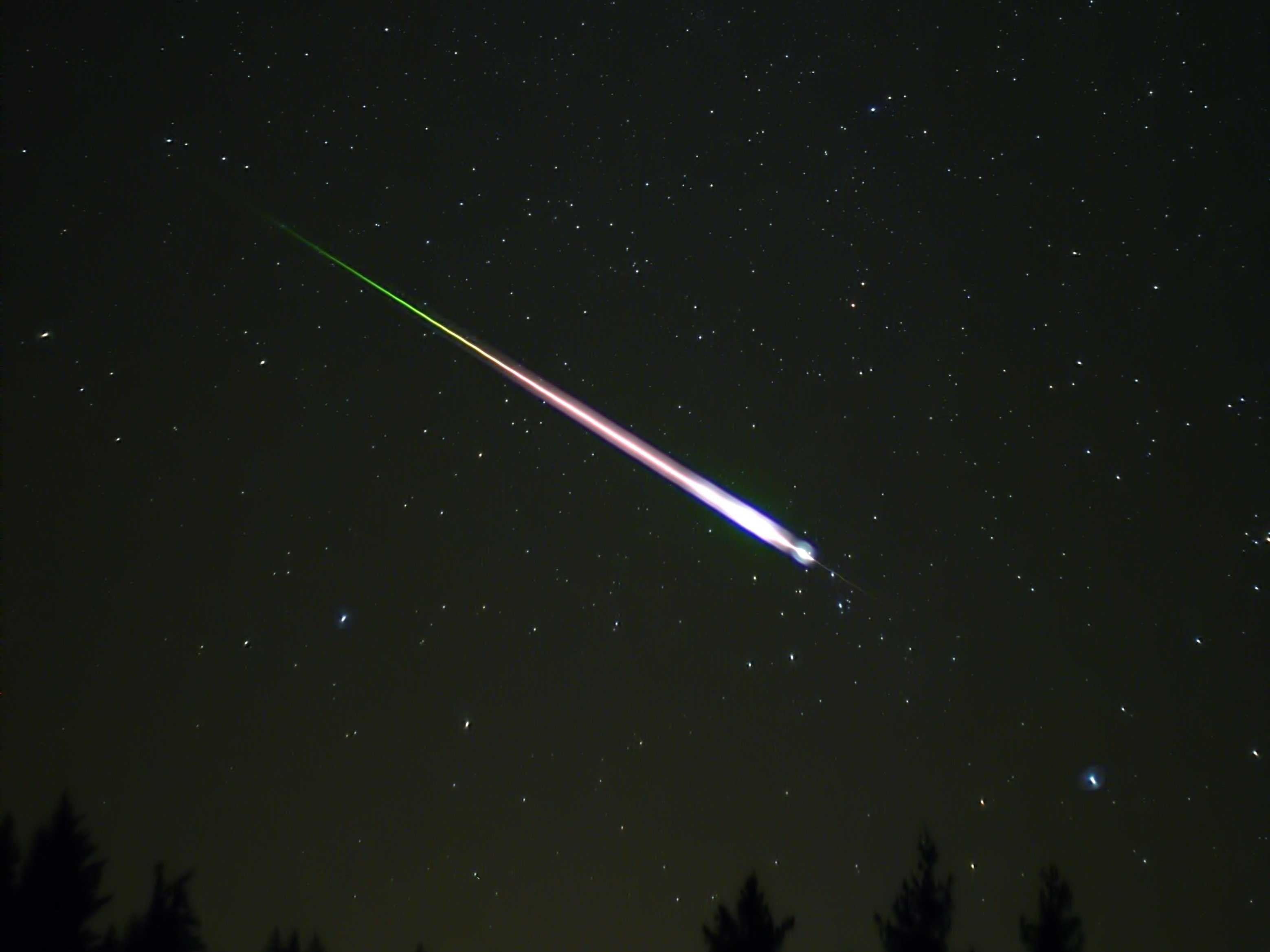 Real Meteor Shower Background