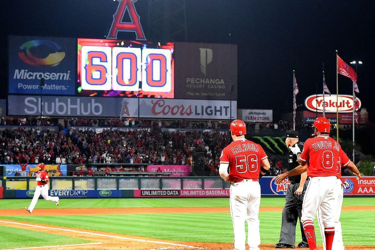 Angels Beat Twins 7 2 On Three Dingers, Including Albert Pujols