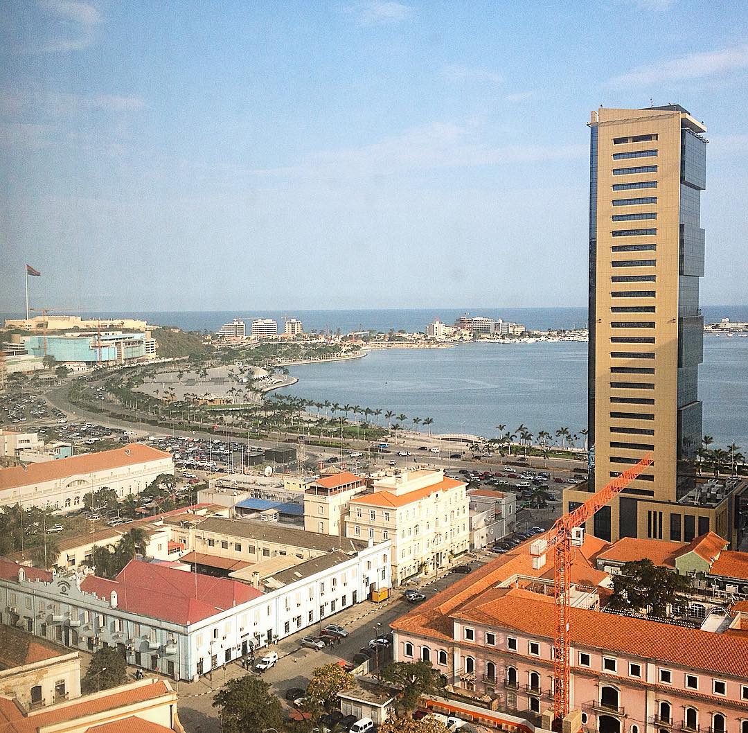 Baia de Luanda. Hotel em Luanda