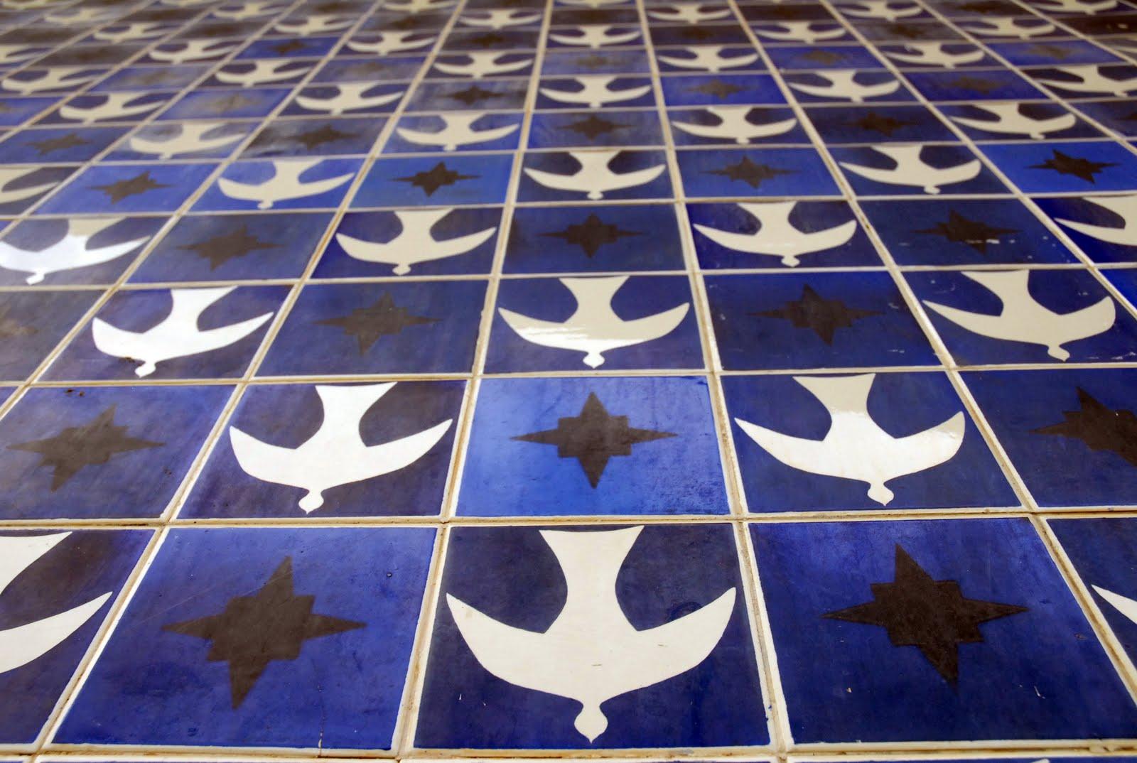 polýedros: Wallpaper groups. Tiles: Brasil, Brasilia, Igrejinha