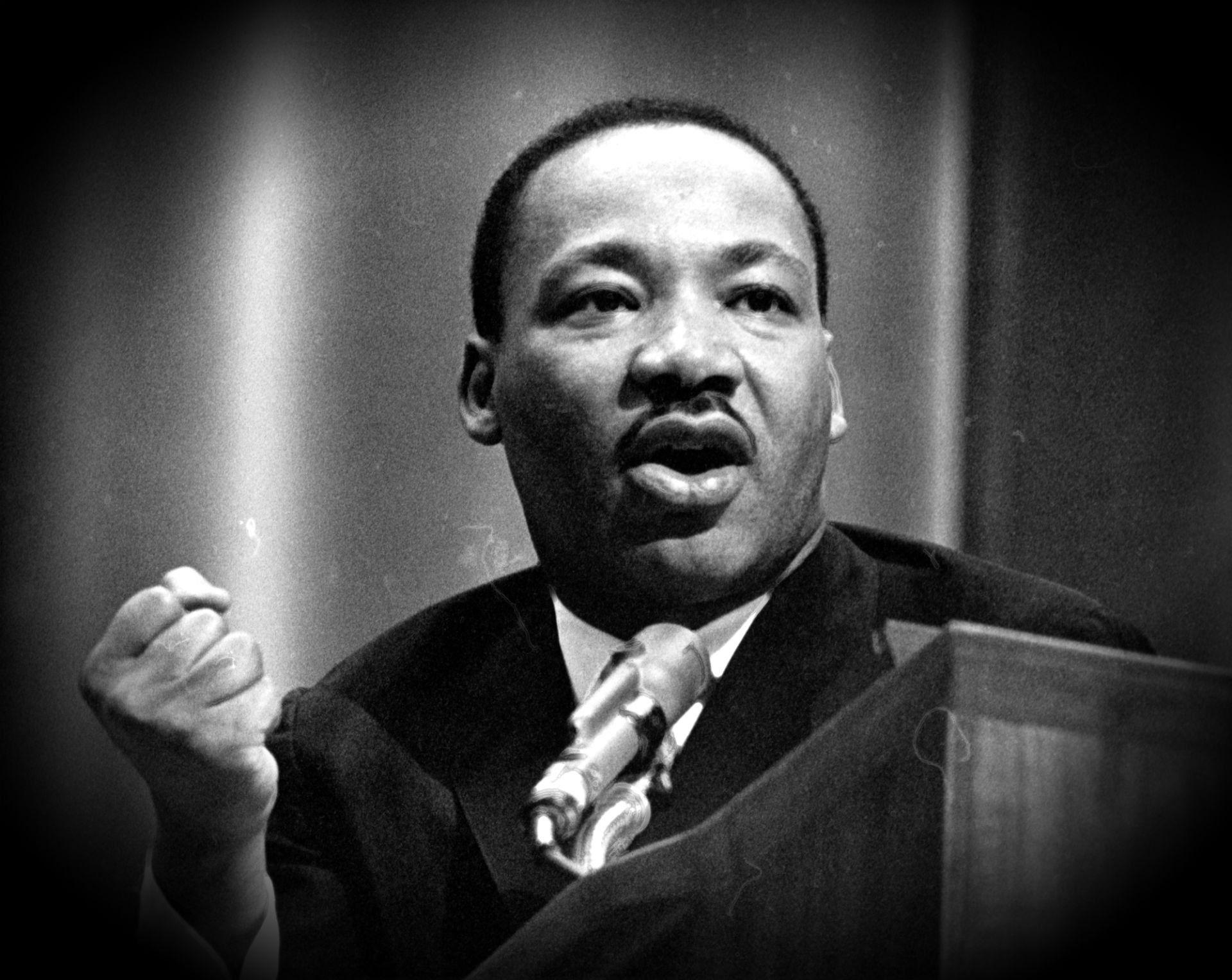 Martin Luther King jr HD Image Wallpaper Picture with Messages