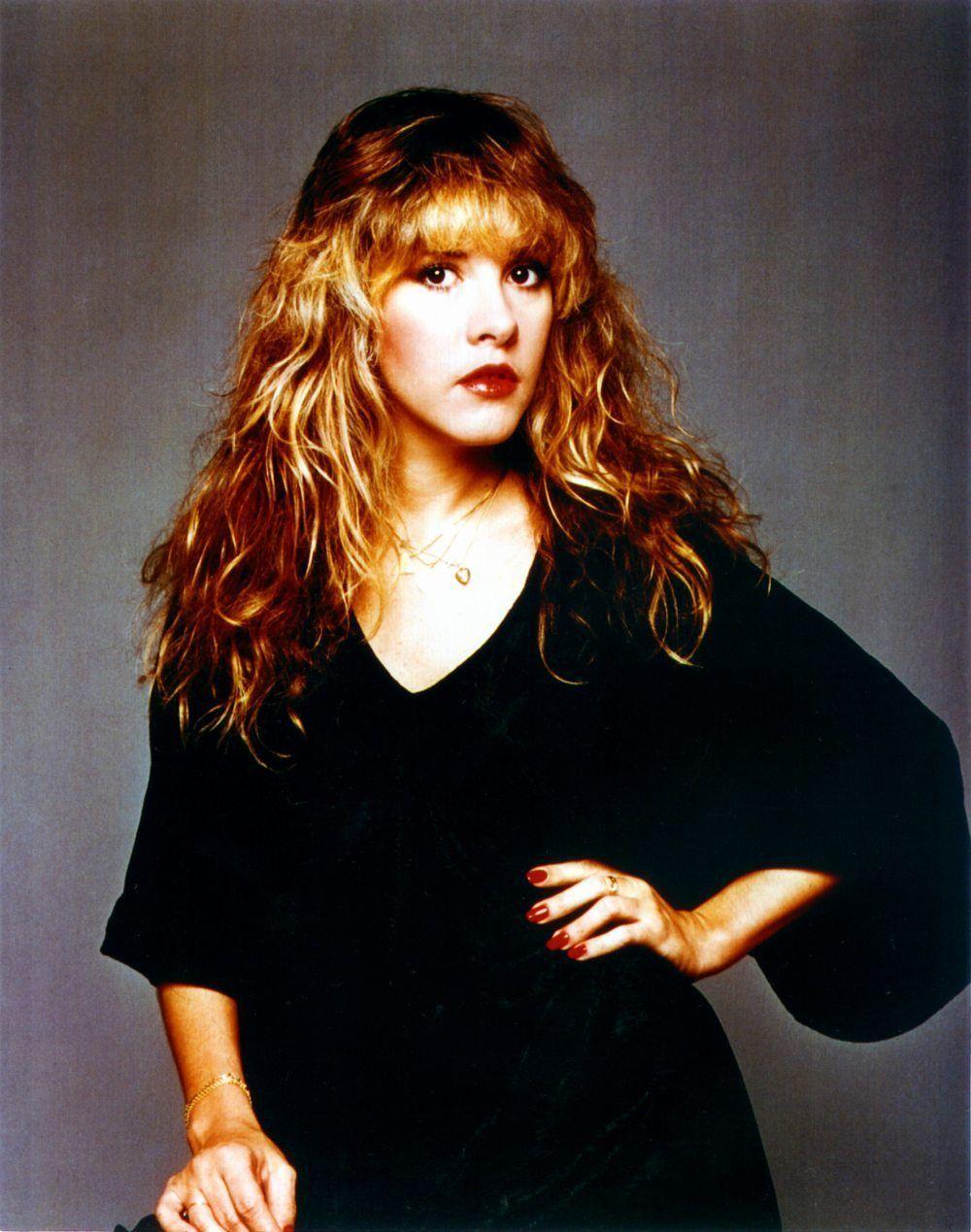 Level 4 Question 5: Stevie Nicks. Guess The Singer