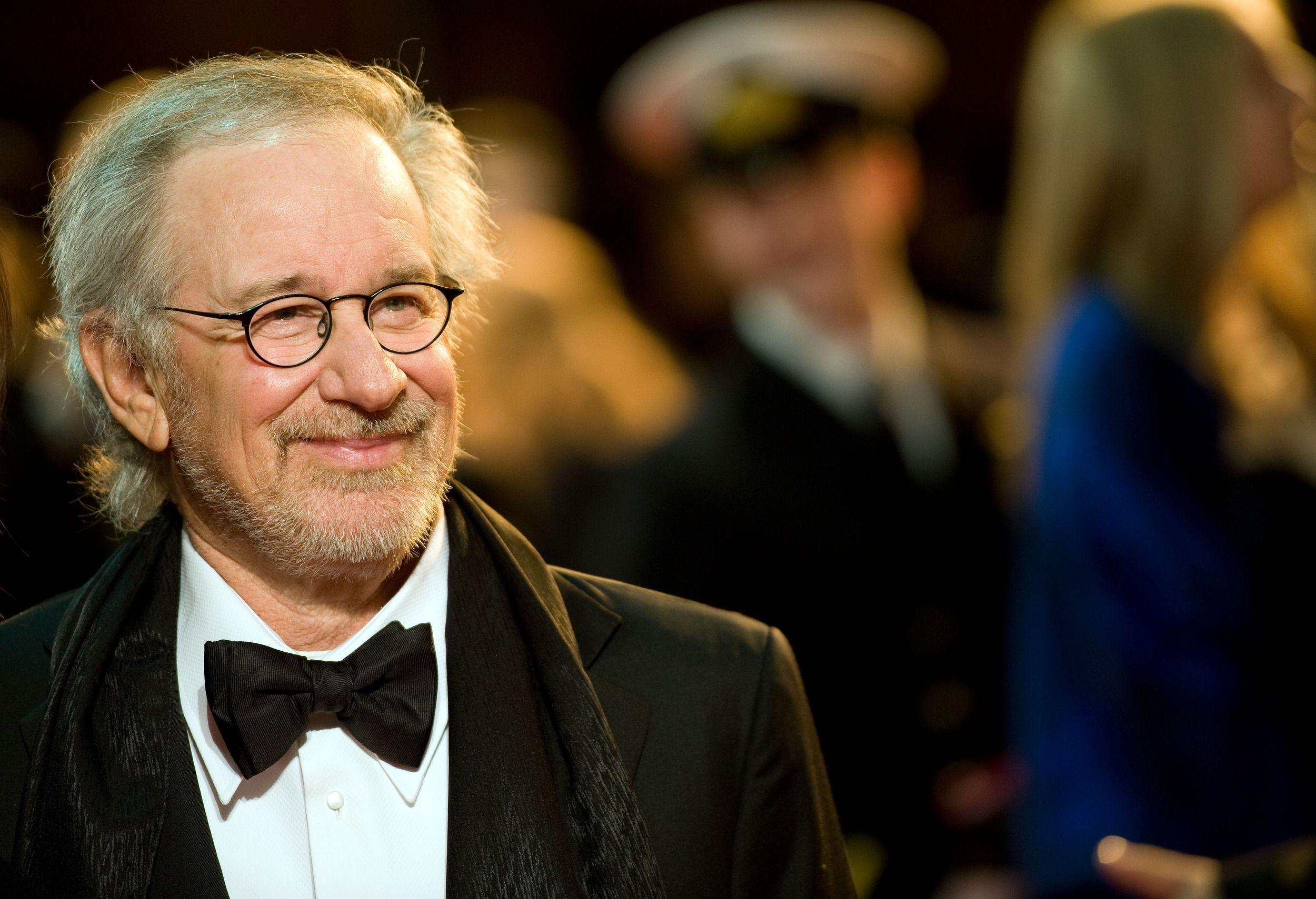 Steven Spielberg Background 4K Download