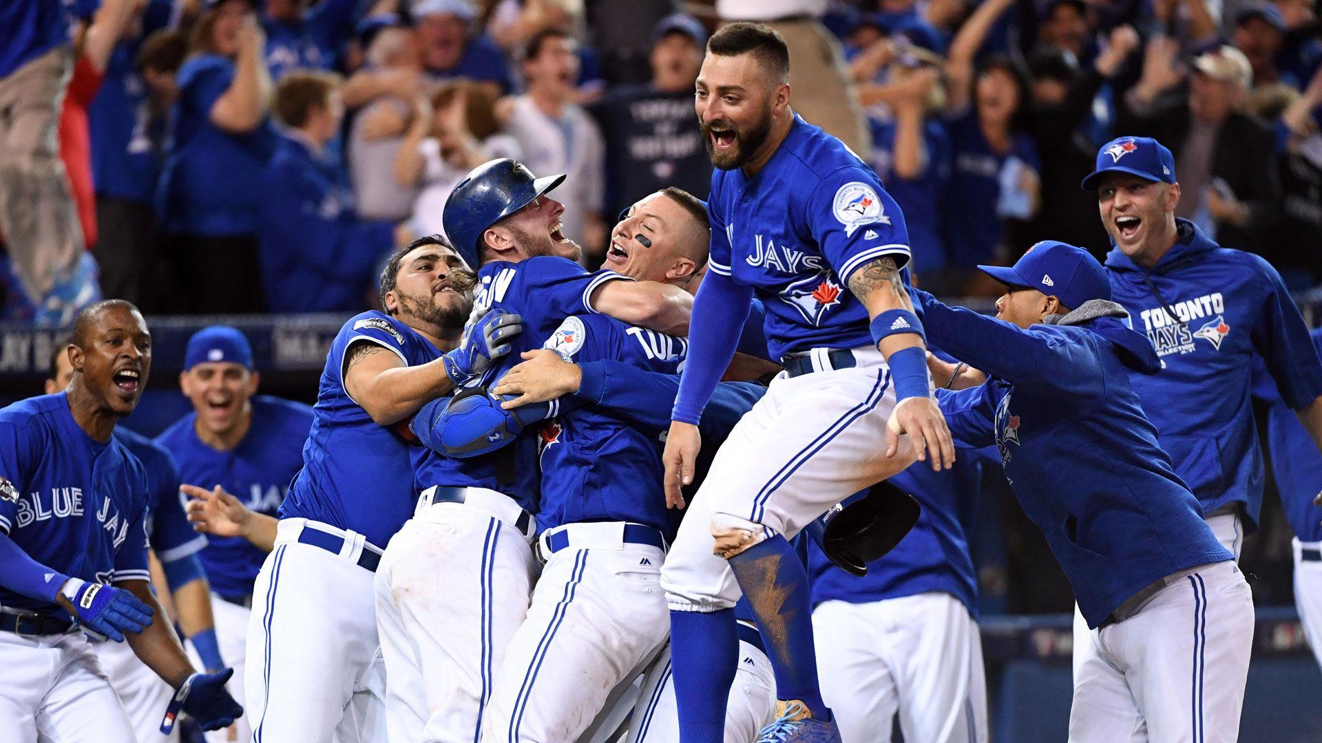 Blue Jays sweep Rangers, head to ALCS on Donaldson's dash home