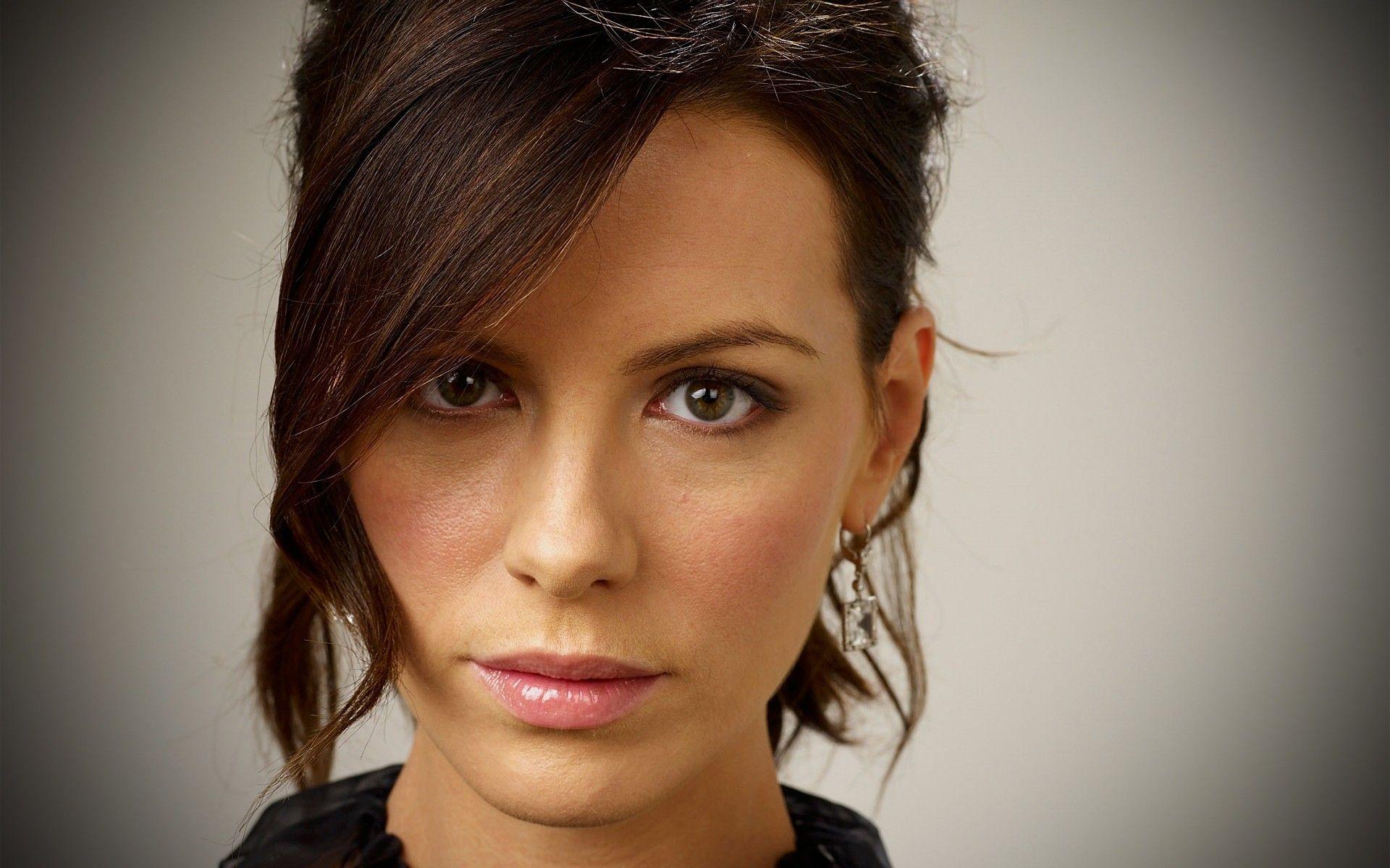 Kate Beckinsale Wallpaper, Picture, Image