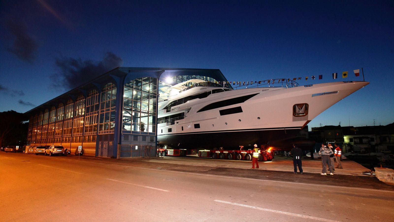 Benetti Yachts. Yacht & Villa