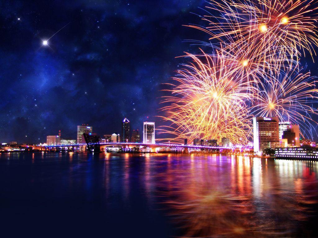 New Year's Eve Fireworks in HD x 768. <3 Breathtaking Views