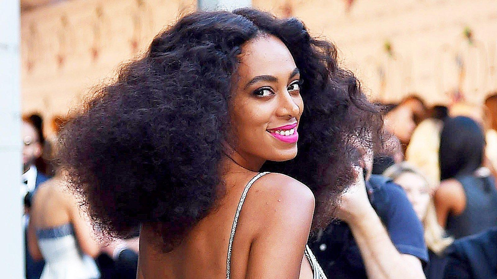 Solange knowles boob