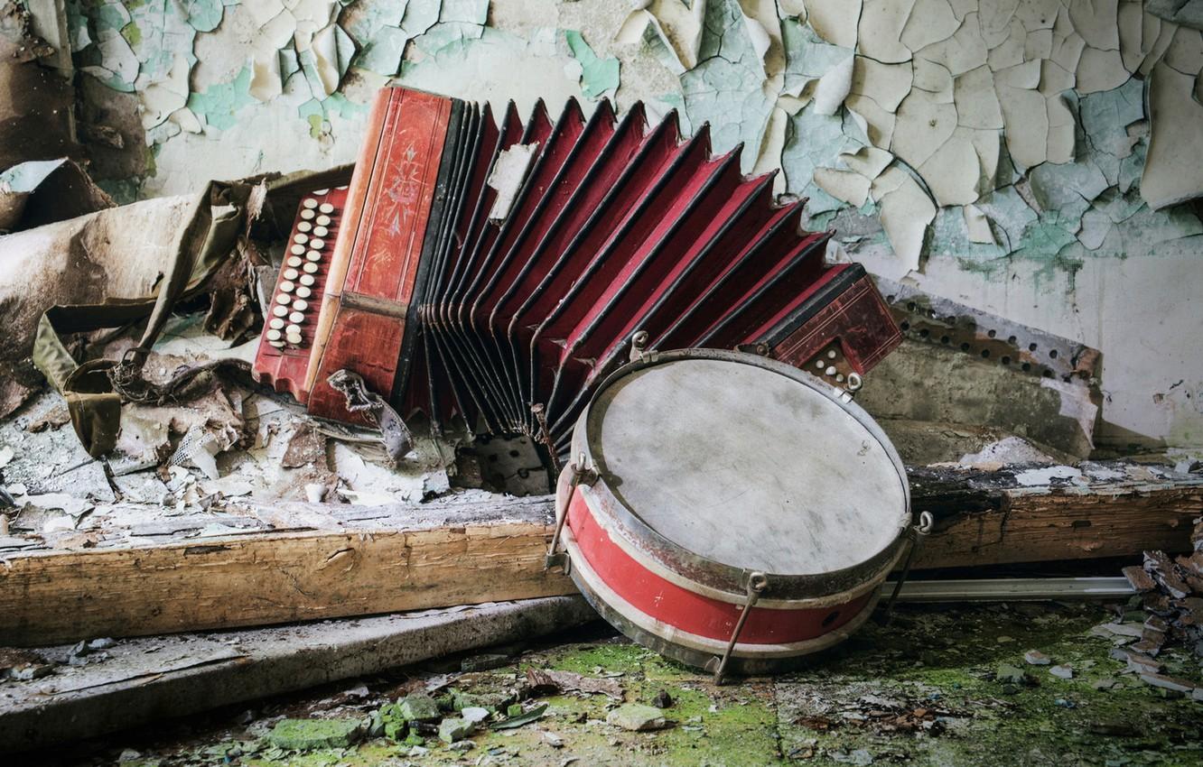 Wallpaper music, accordion, tambourine image for desktop, section