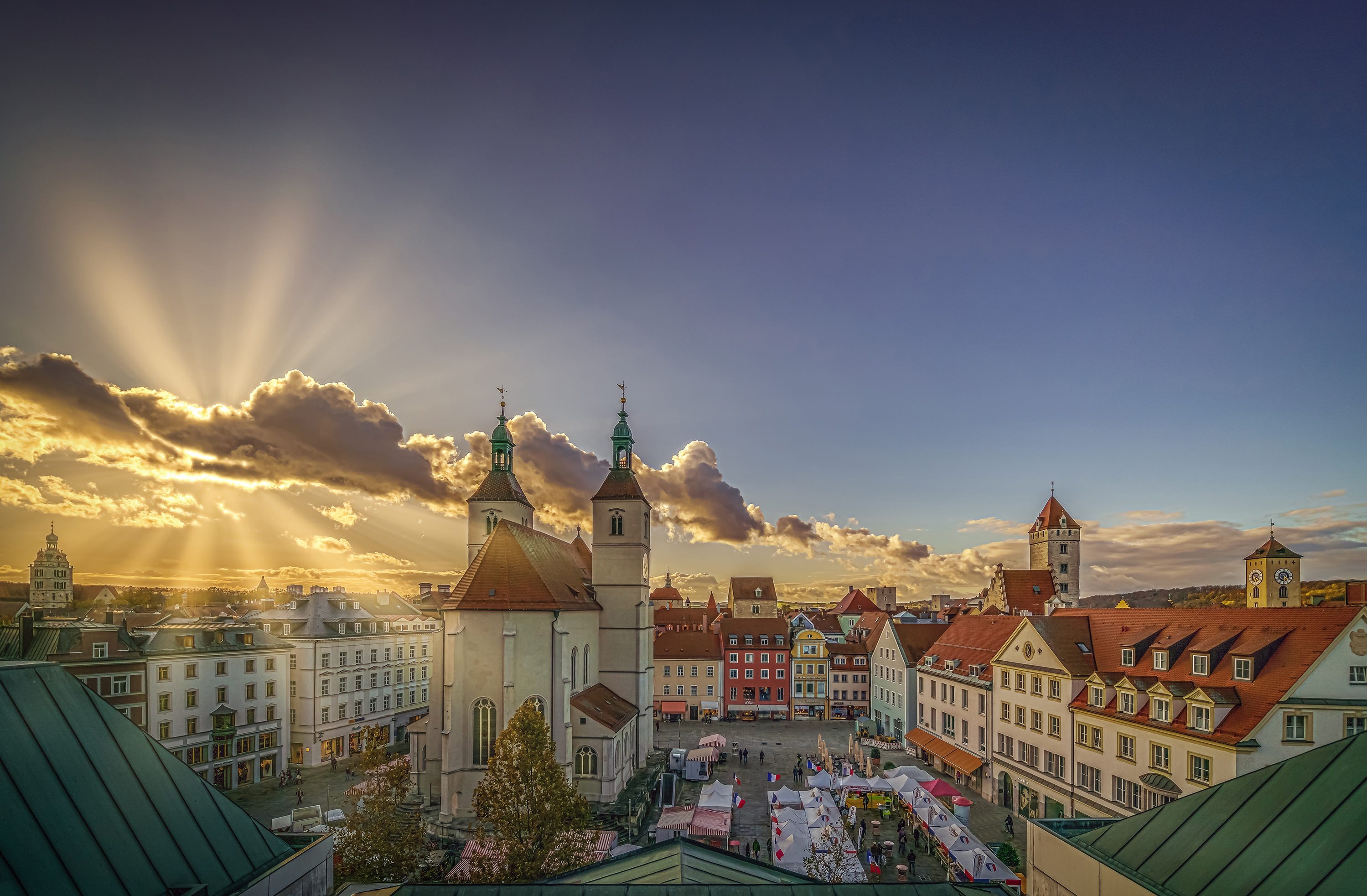 Wallpaper rays, church, Germany, houses, Regensburg, square