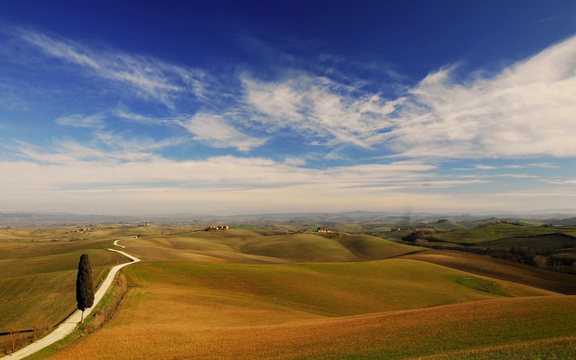 Tuscany Landscape. Desktop wallpaper for free