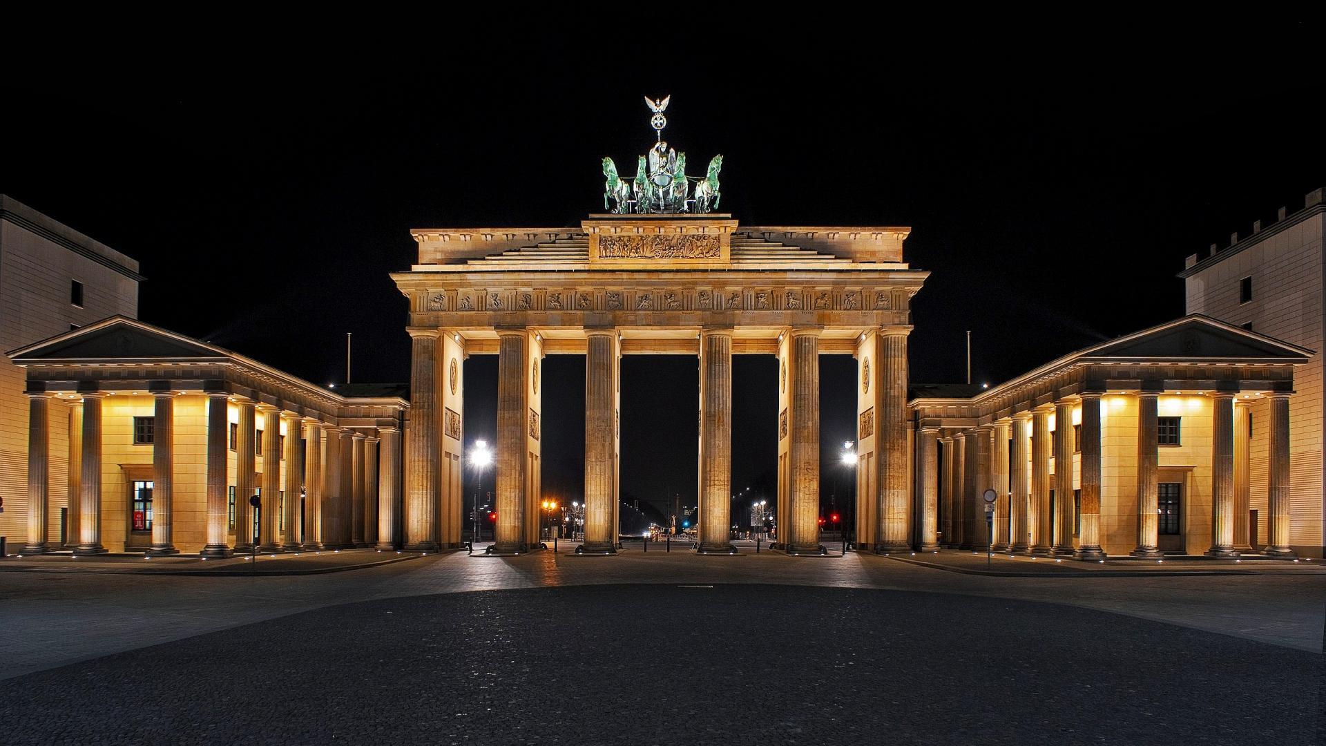 Brandenburg Gate Night View Photo