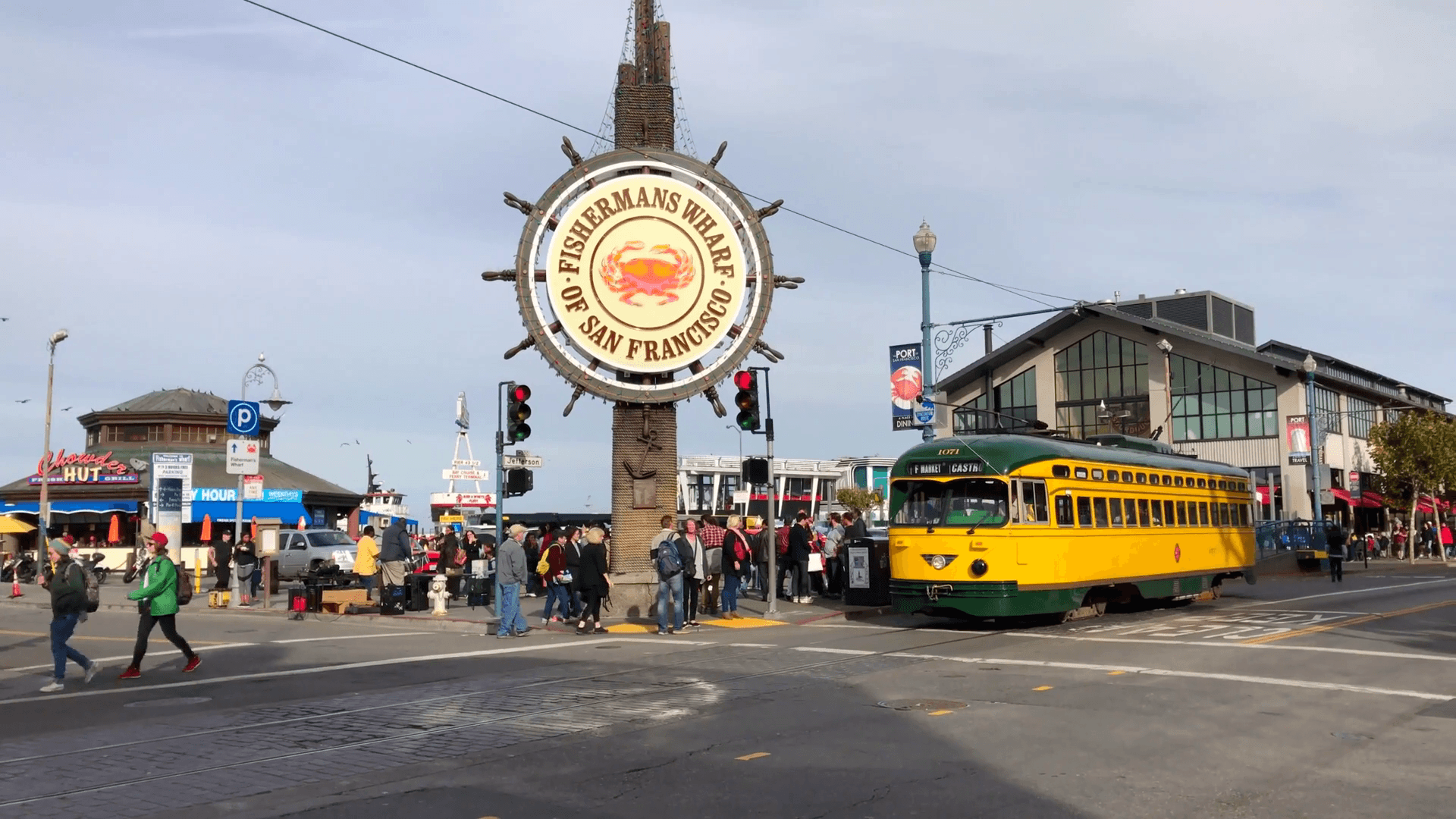 San Francisco trolley rides through Fisherman's wharf Stock Video