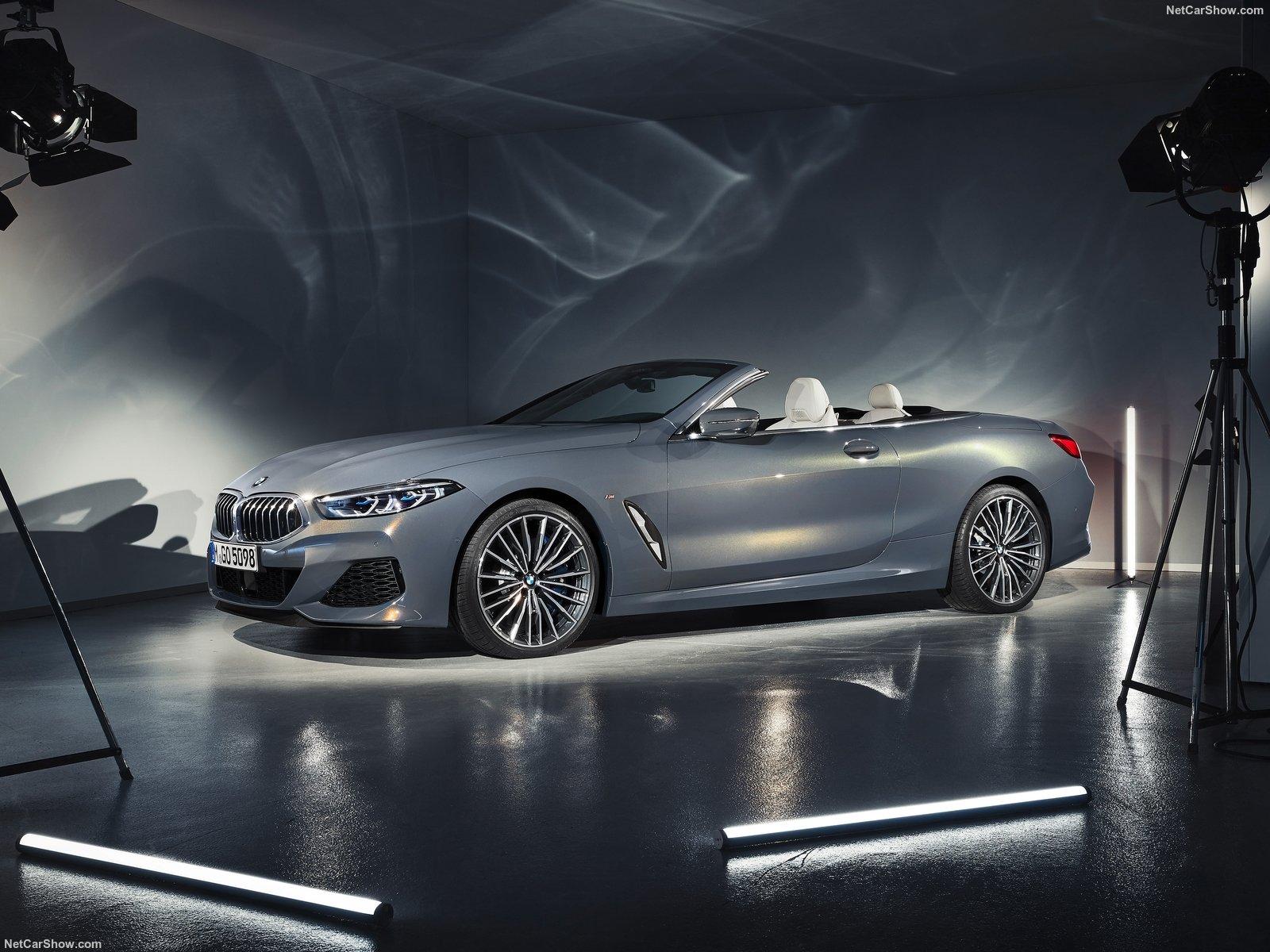 BMW 8 Series Convertible Picture. BMW Photo Gallery