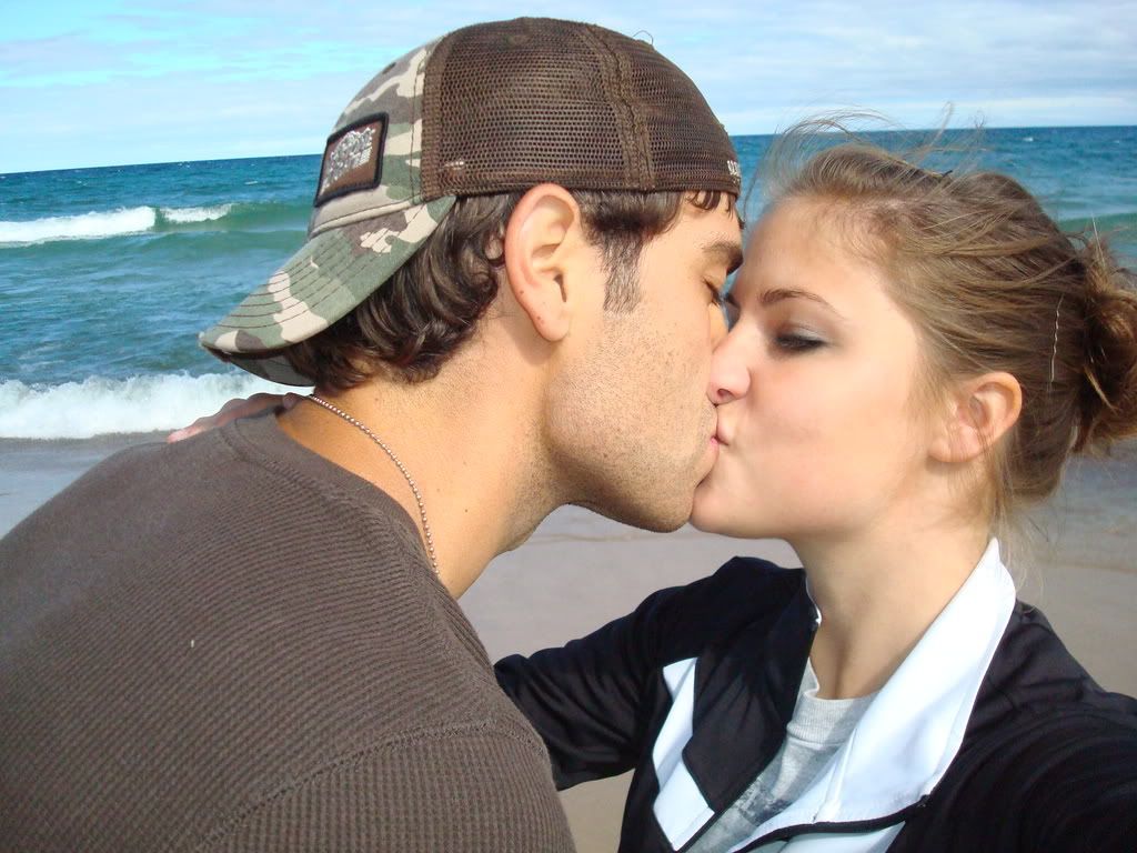 Kissing boyfriend after