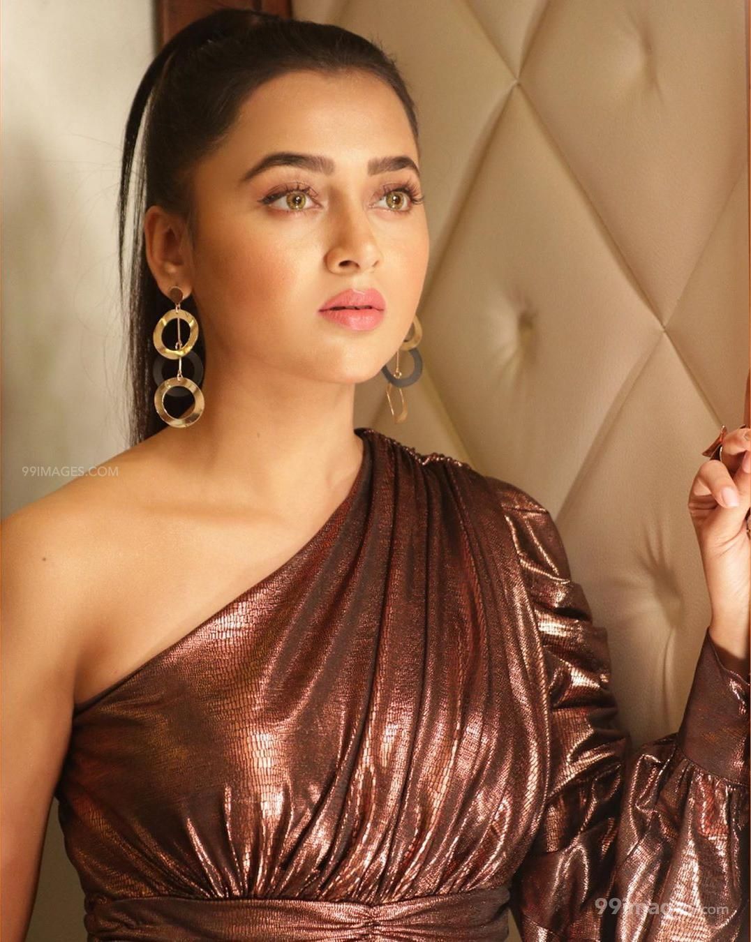 Tejasswi Prakash IPhone Wallpapers Wallpaper Cave