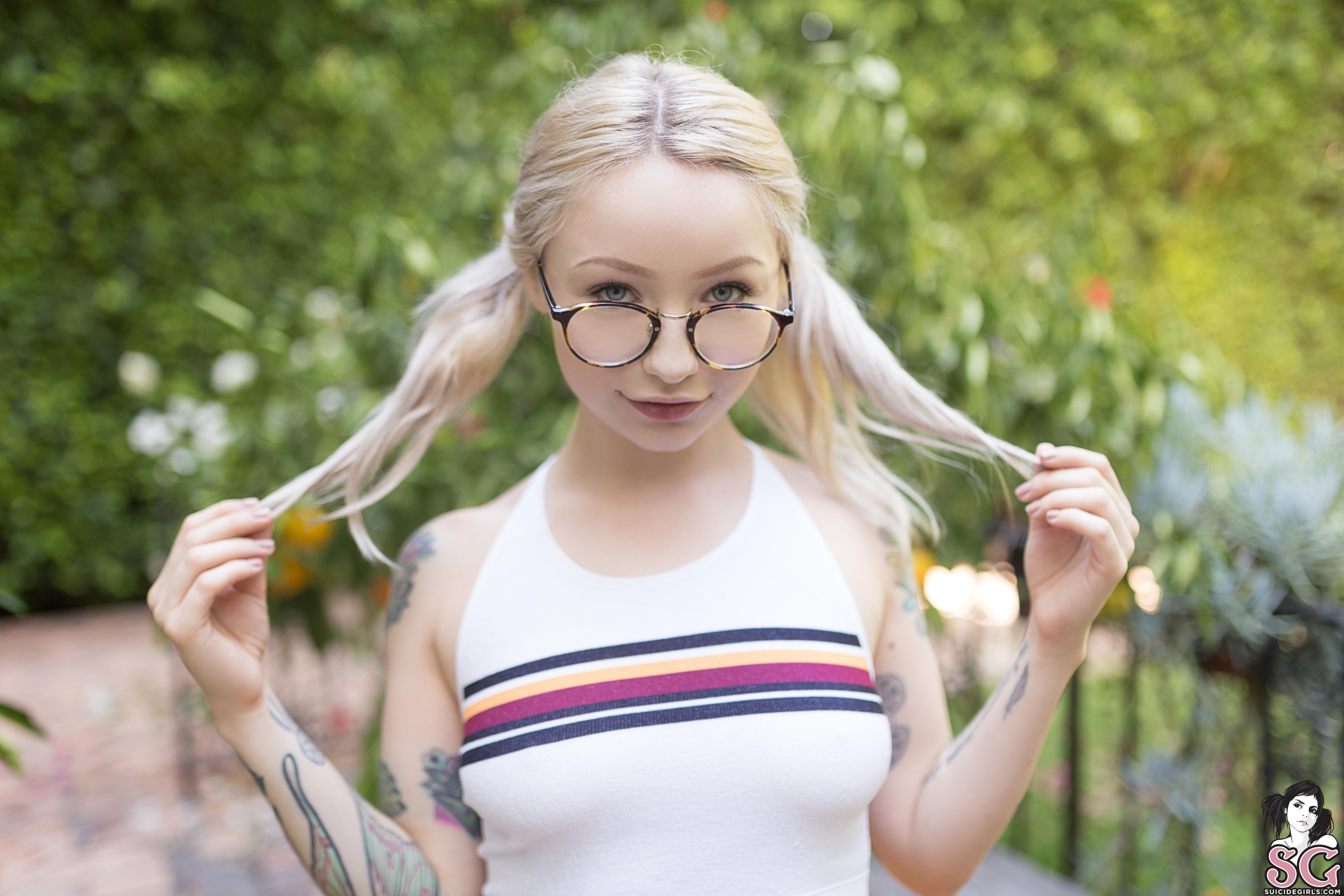 Pigtails babe fan compilation