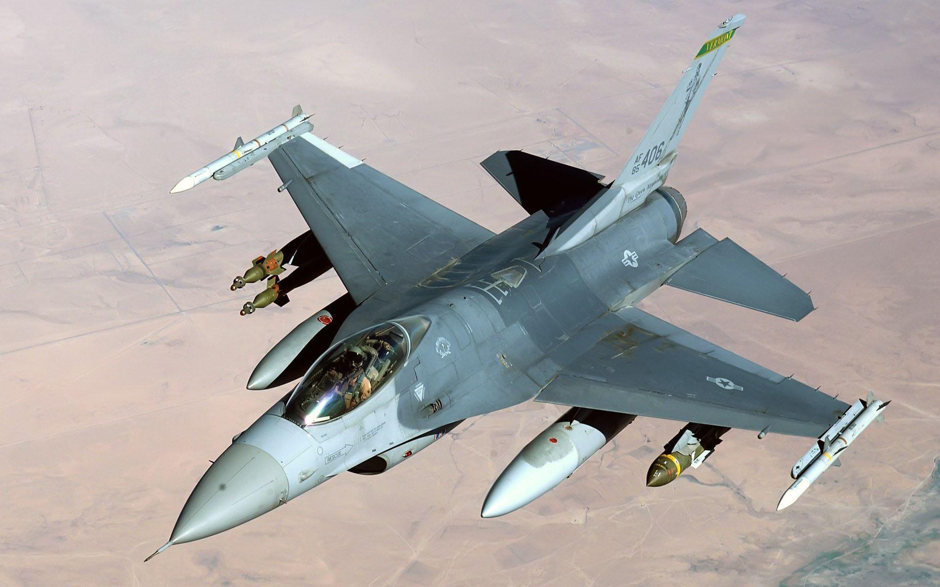 F 16 Fighting Falcon Air Base Iraq Wallpaper