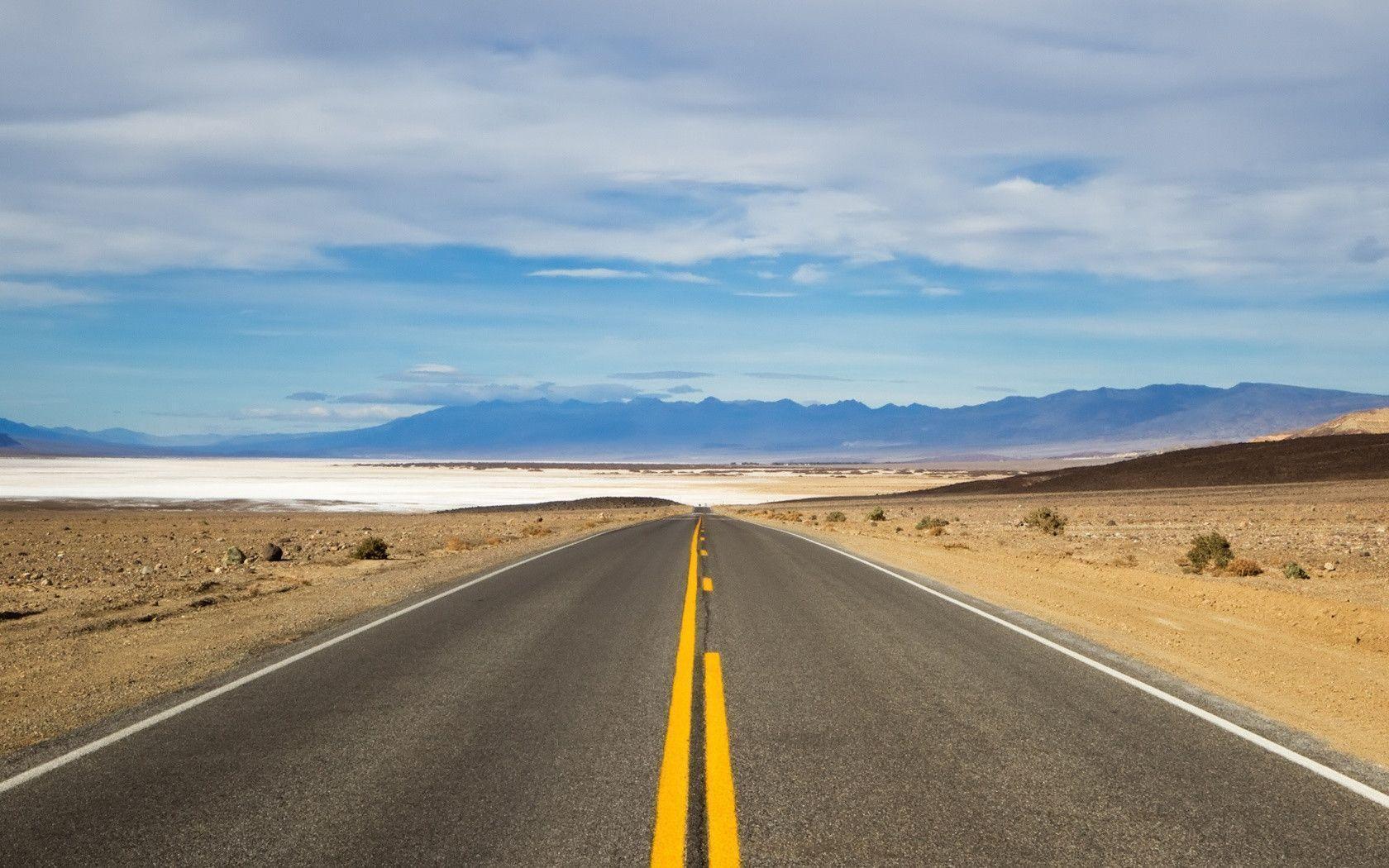 Rush hour in Death Valley 1680x1050 Wallpaper
