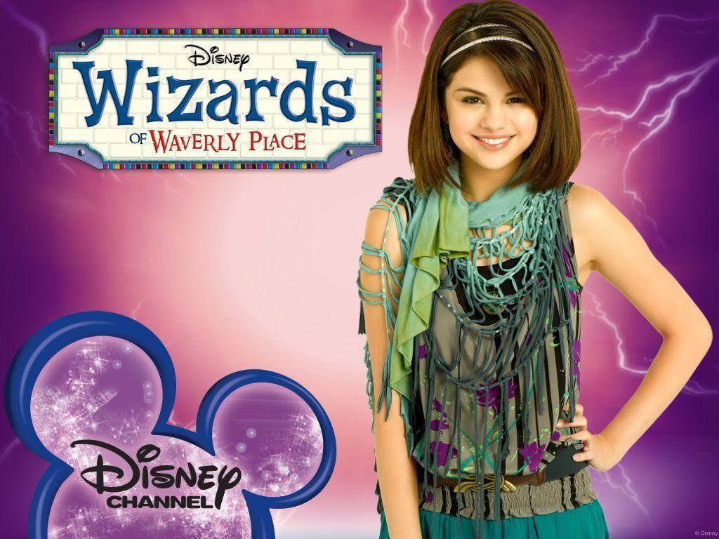 Alex Russo of Waverly Place Wallpaper