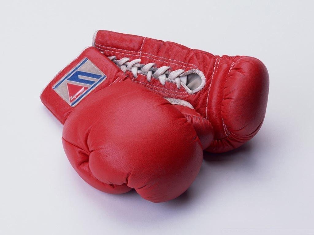 red boxing gloves Desktop Wallpaper