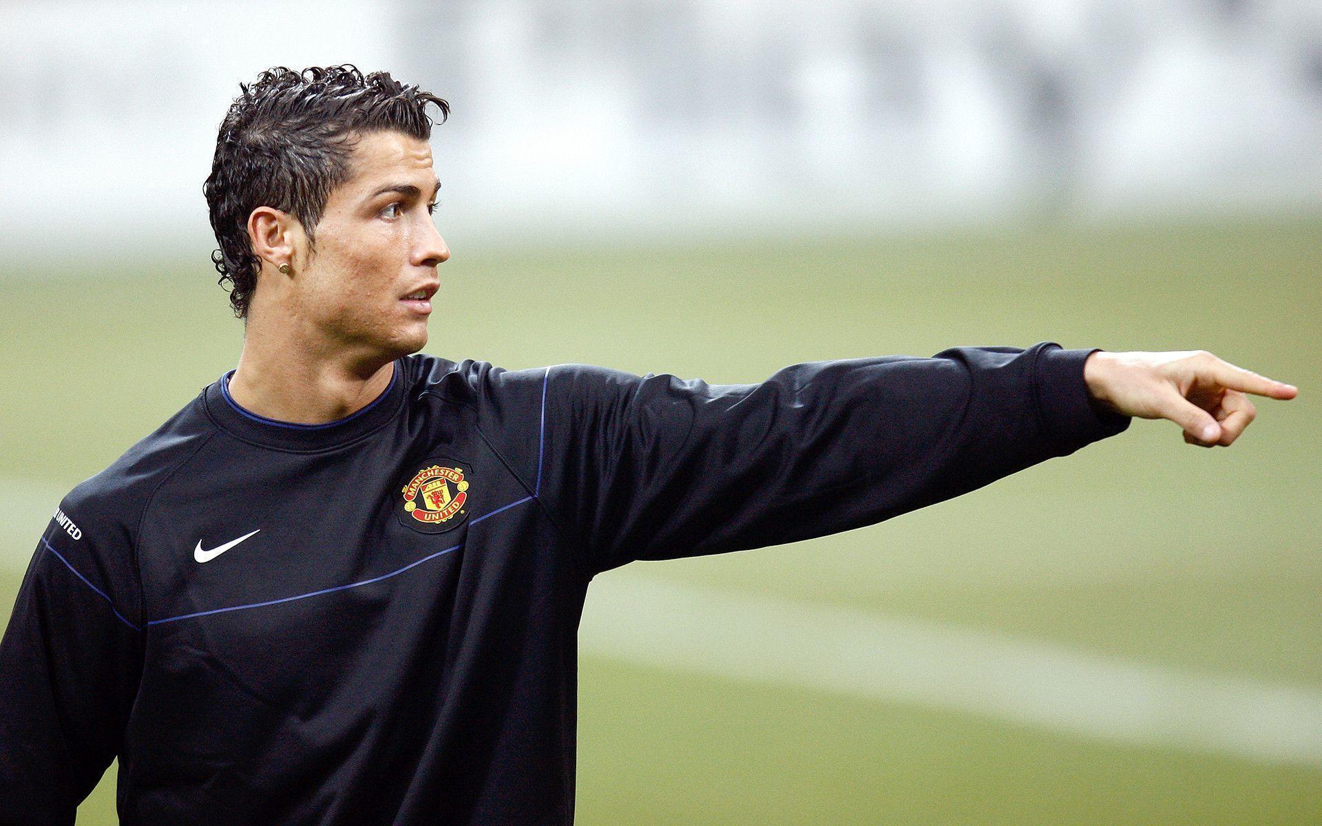 Download Cristiano Ronaldo HD Free Wallpaper. Full HD Wallpaper
