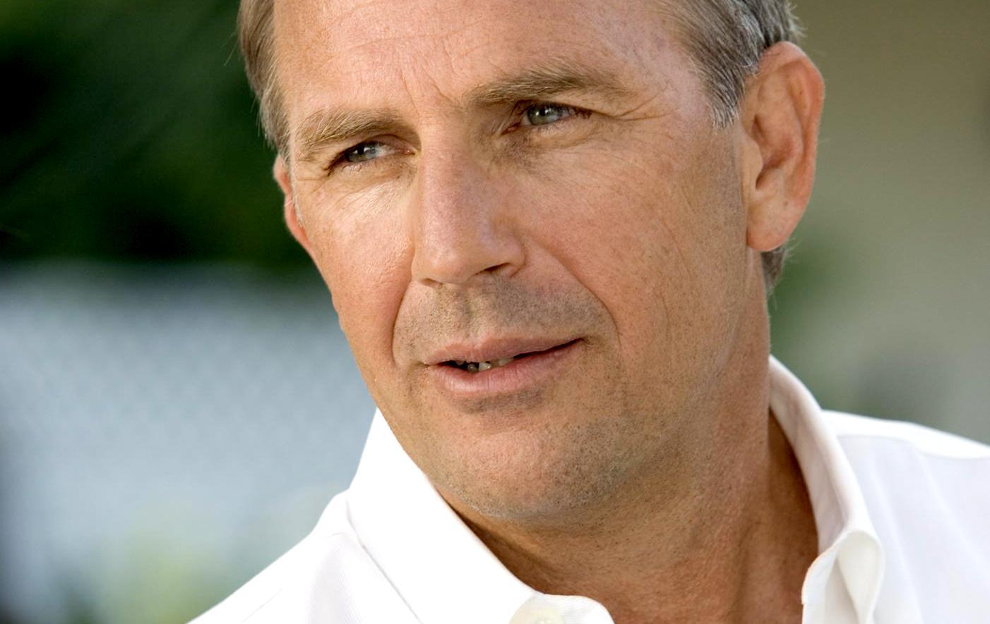 Kevin Costner Image