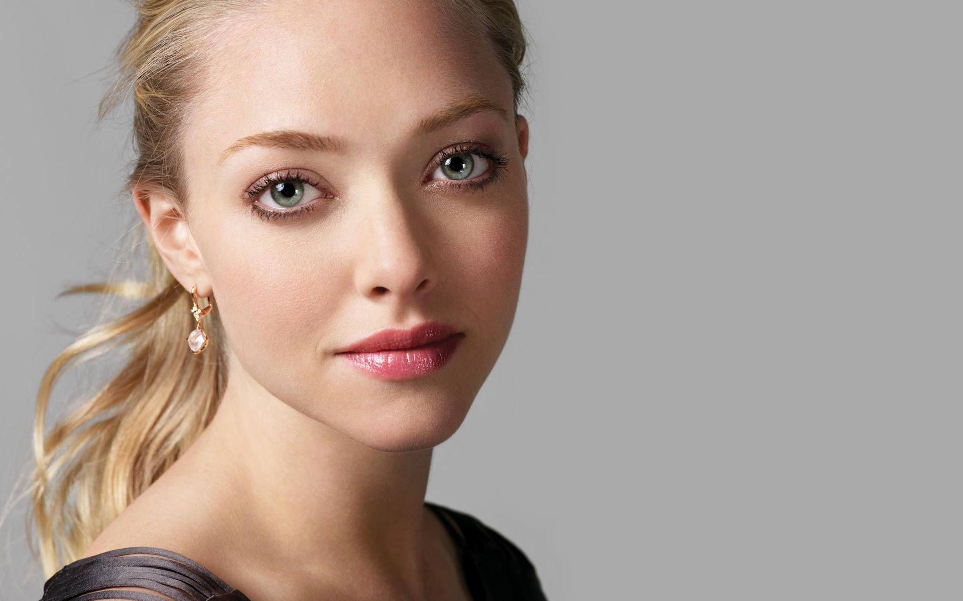 amanda seyfried wallpaper Wallpaper HD