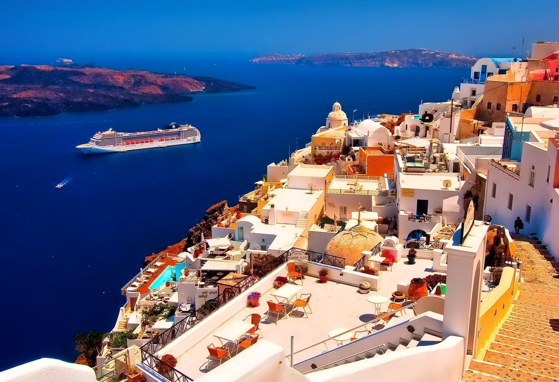 Beautiful Small Town Oia Santorini Greece Desktop Wallpaper