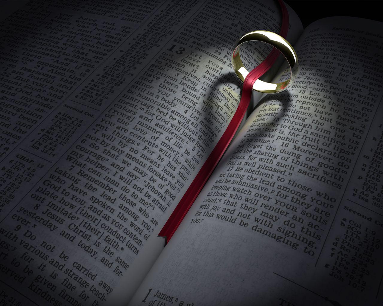 Bible, aliance and heart Wallpaper