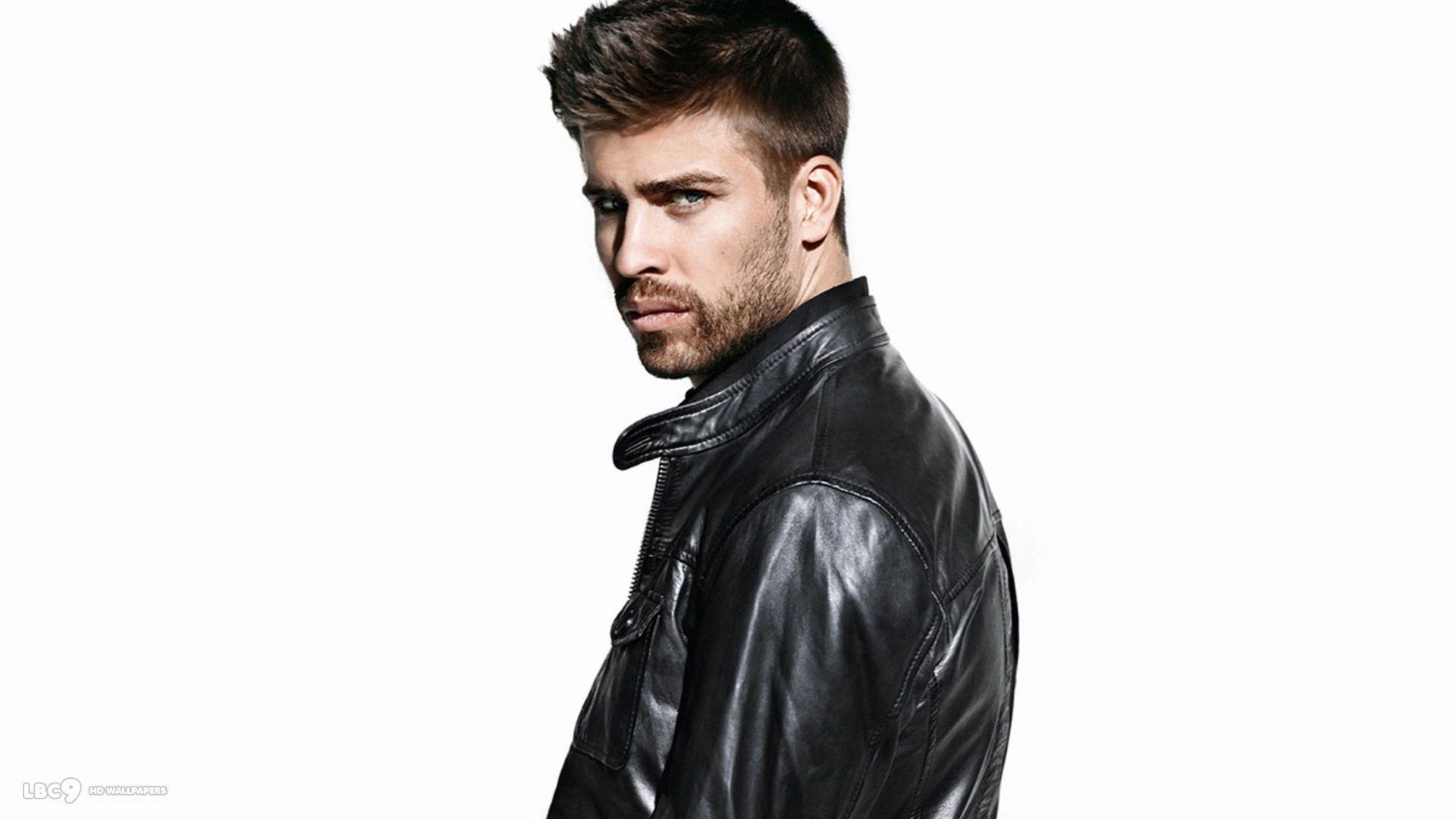 Gerard Pique Soccer player Picture and Wallpaper FIFA