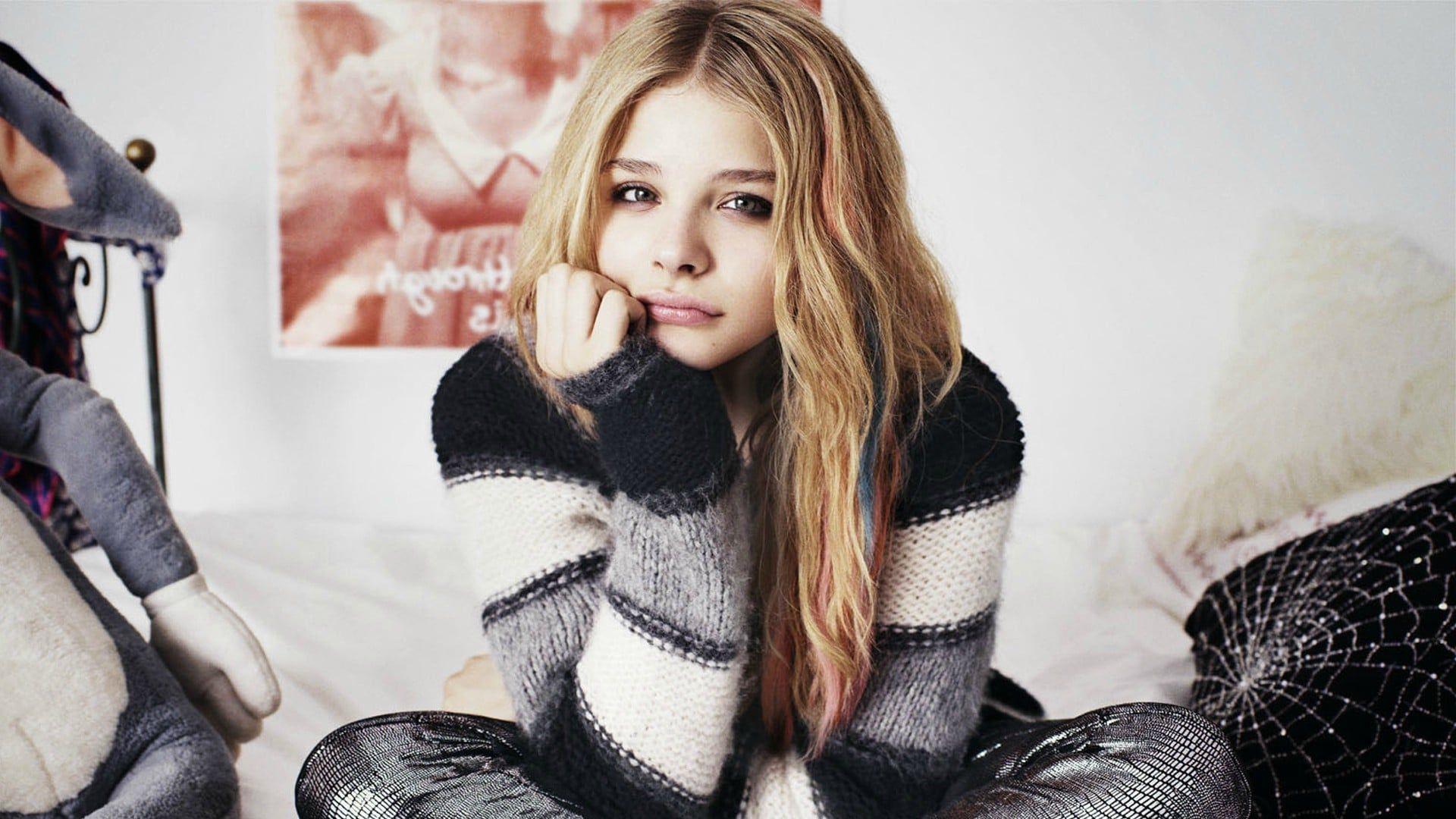 Chloe Moretz HD wallpaper Download