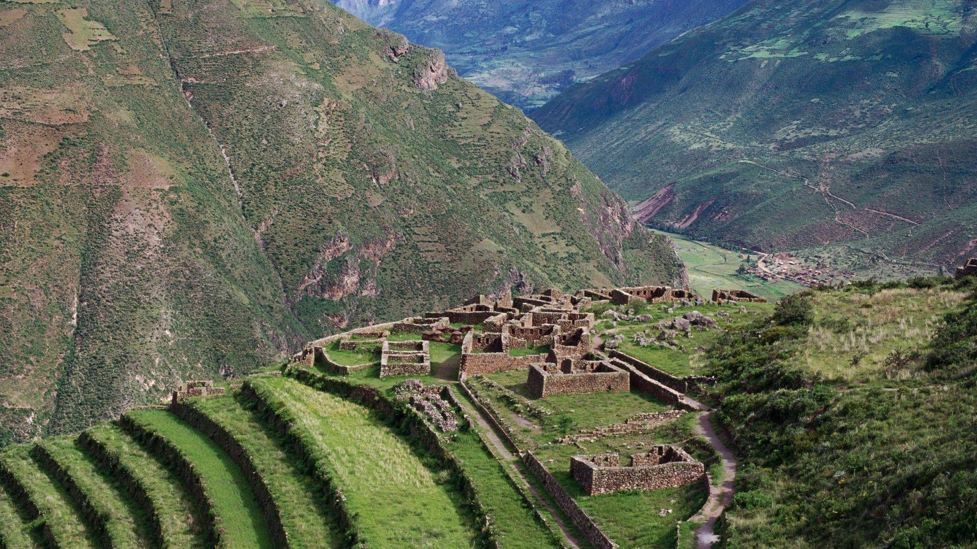 Ancient mountains in peru wallpaper and image