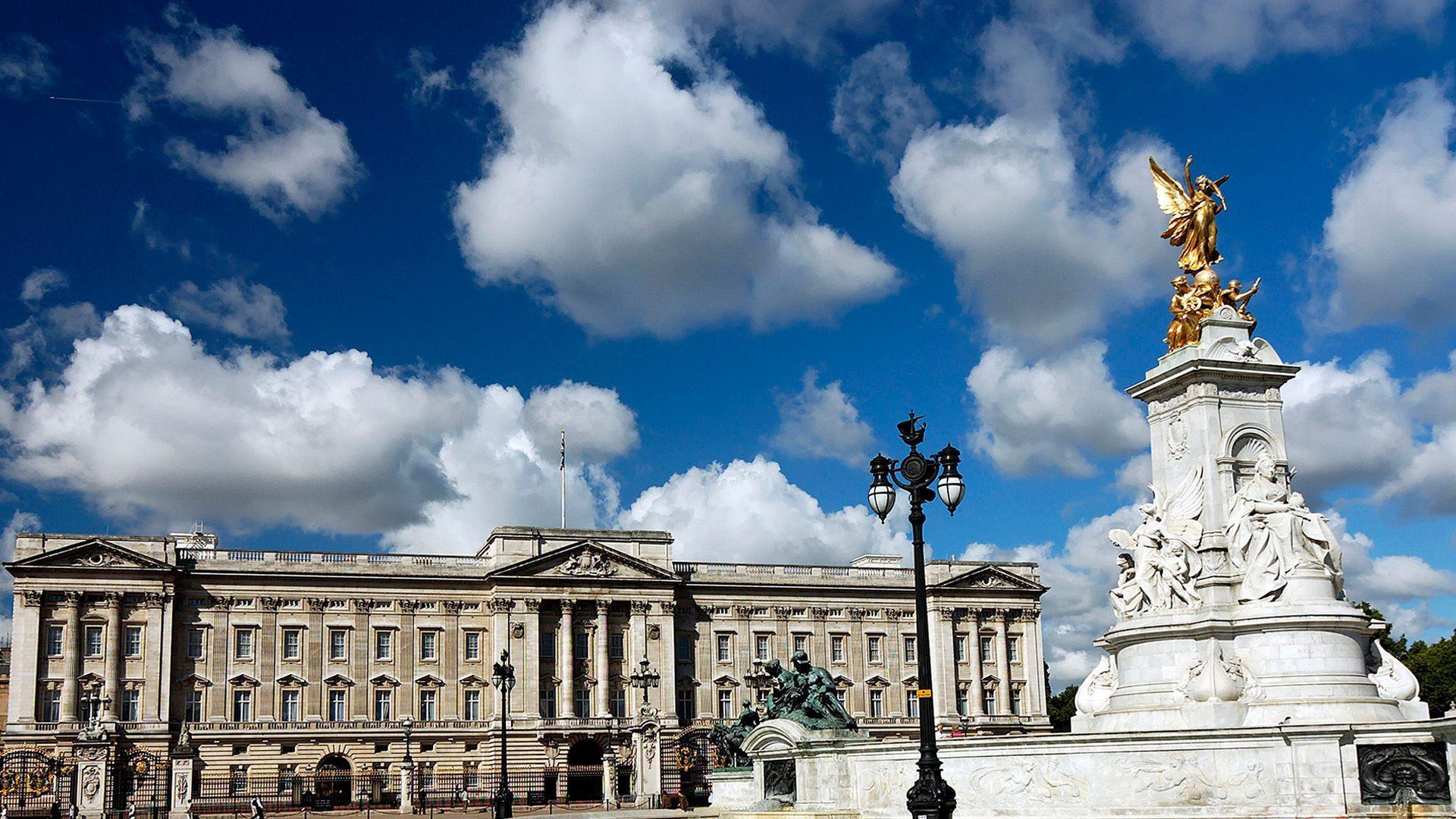 Buckingham Palace Wallpaper