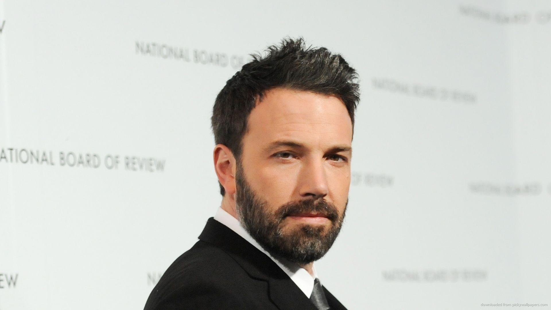 Download 1920x1080 Bearded Ben Affleck In Tuxedo Wallpaper