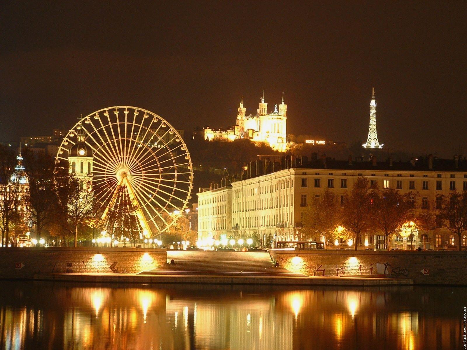 Ferris Wheel in Lyon, France wallpaper and image