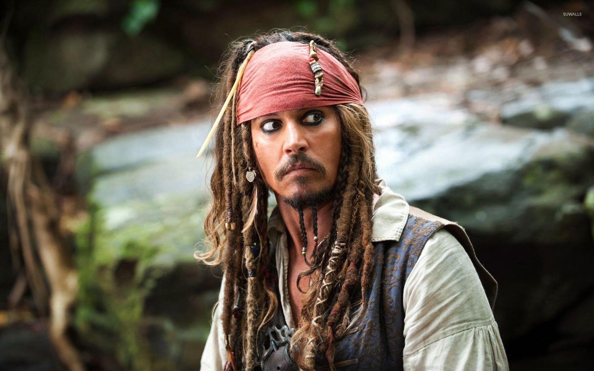Captain Jack Sparrow Pirates of the Caribbean wallpaper