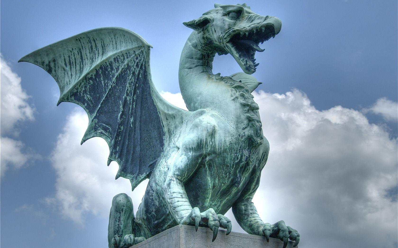 Dragon statue Wallpaper Slovenia World Wallpaper in jpg format