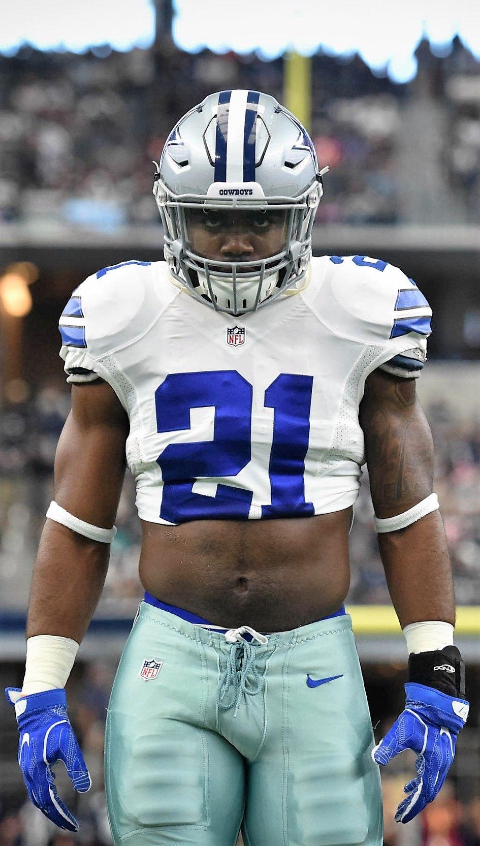 Ezekiel Zeke Elliott (21) Dallas Cowboys Kings. Dallas