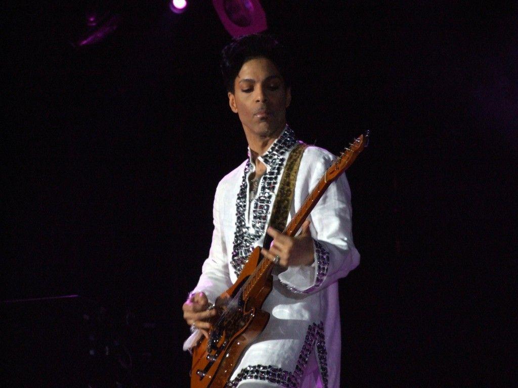 Prince Rogers Nelson Wallpaper